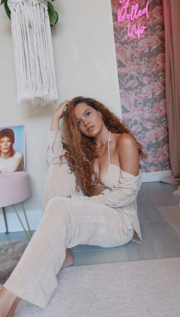 Youtube – Ebony – Alexis Belon – Nude Leaks