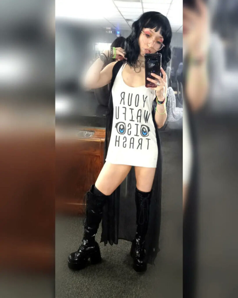 ManyVids – Alice Lexington – Nude Leaks