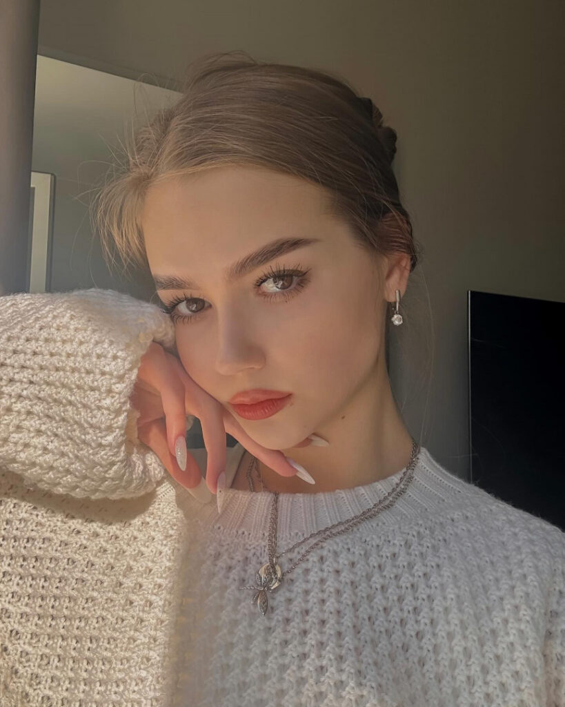 TikTok – Instagram – Alina Zaozerskaya / alina.zaozerskayaaa / zaozerskayalina / Алина Заозерская – Nude