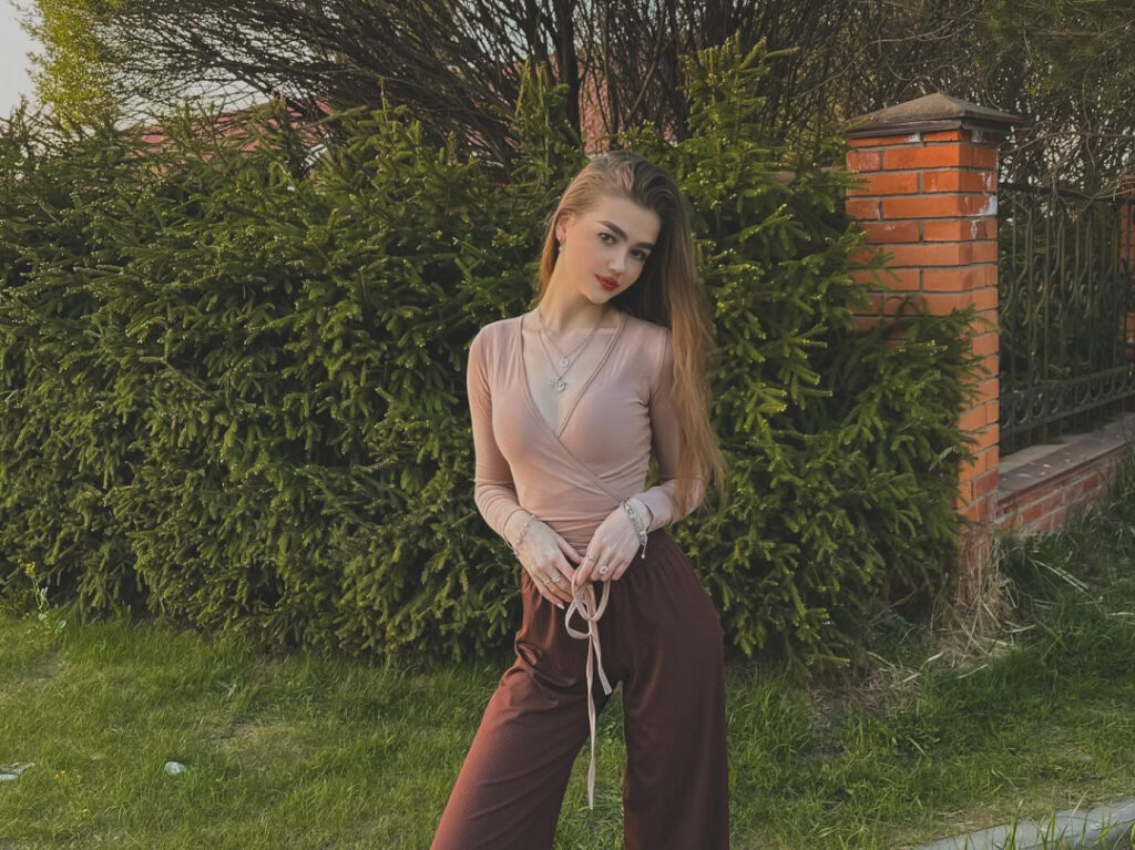 TikTok – Instagram – Alina Zaozerskaya / alina.zaozerskayaaa / zaozerskayalina / Алина Заозерская – Nude