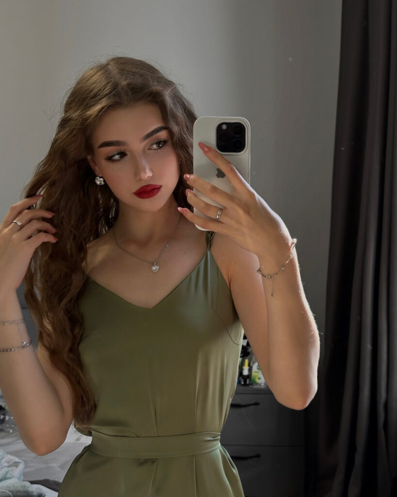 TikTok – Instagram – Alina Zaozerskaya / alina.zaozerskayaaa / zaozerskayalina / Алина Заозерская – Nude