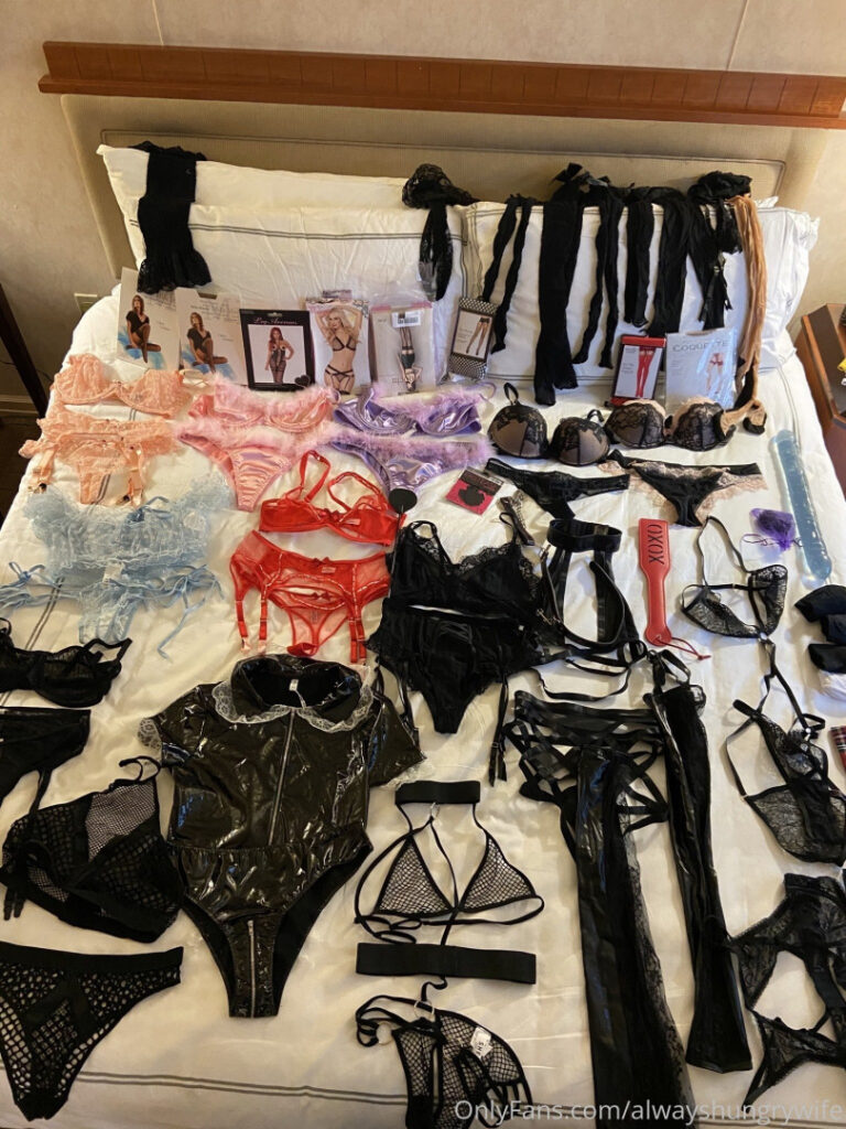 OnlyFans – Alwayshungrywife – Nude