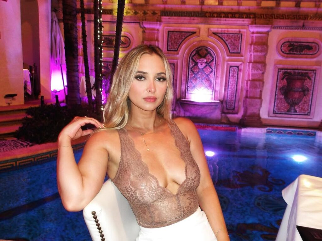 Instagram – Amanda Colby Stewart / Colby Stewart – Nude Leaks