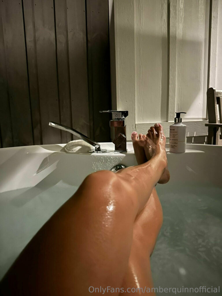 OnlyFans – Amber Quinn – Nude