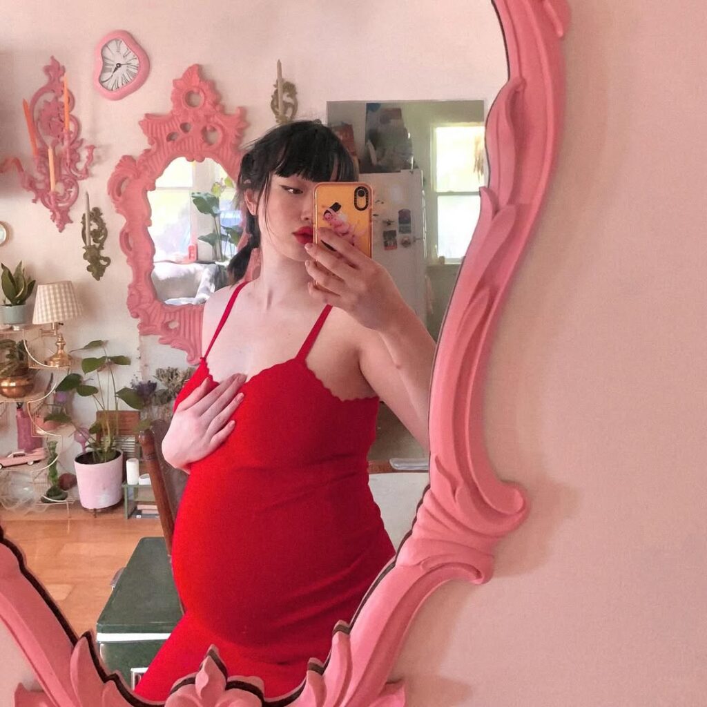 Instagram – ⠀X⠀ – Amylouisev – Nude Leaks