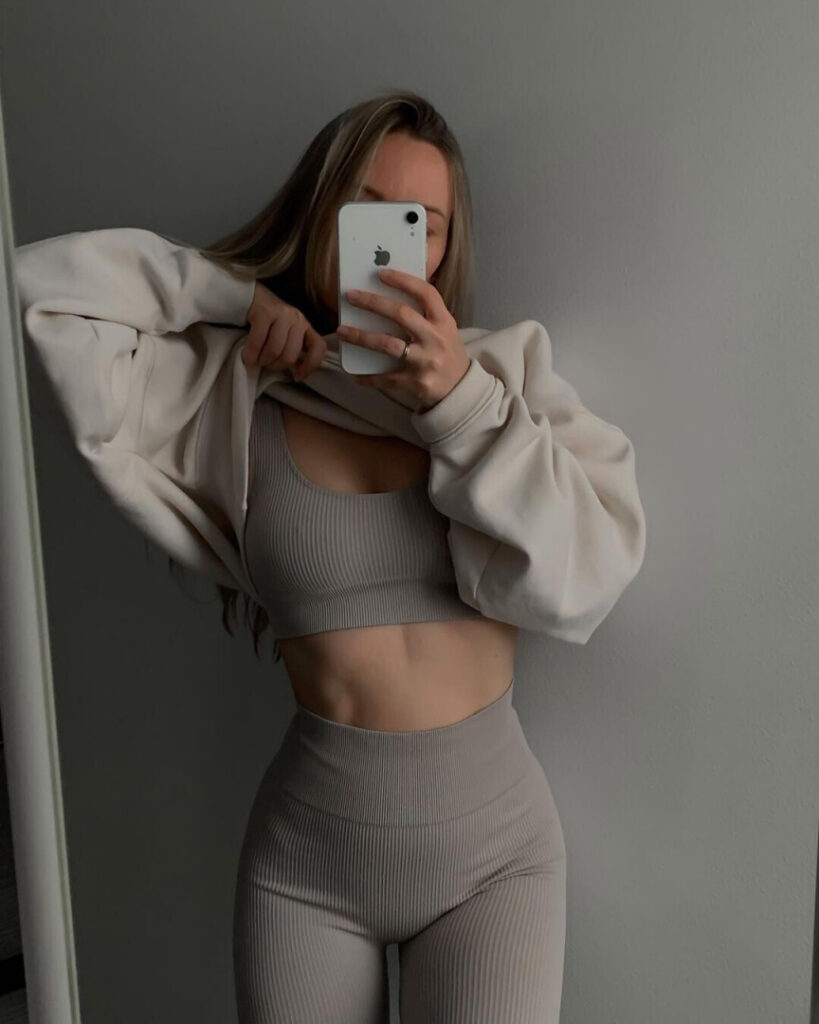 Instagram – Anastasia Eremina  miywki – Nude Leaks