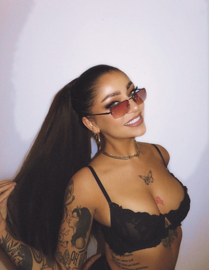 Youtube – Andrea Russett – Nude Leaks