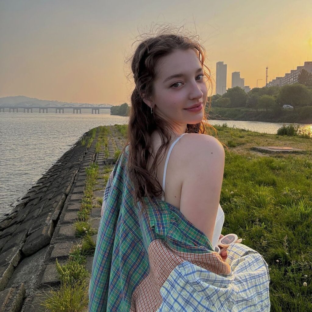Instagram – Angelina Danilova – Nude