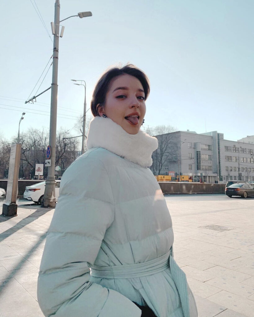 Instagram – Angelina Danilova – Nude