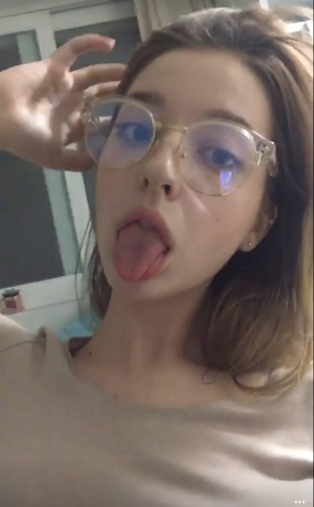 Instagram – Angelina Danilova – Nude