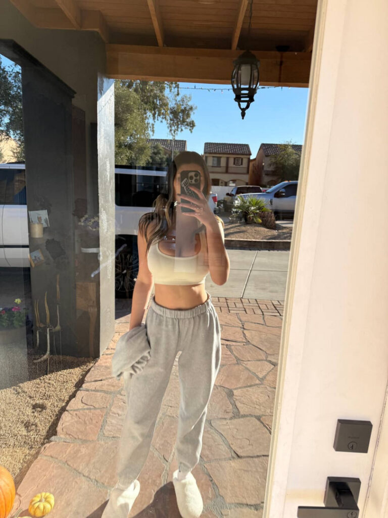 Instagram – Autumn Spooner – Nude