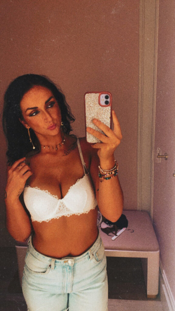 ⠀X⠀ – Autumnmariexxxo / Autumn – Nude Leaks