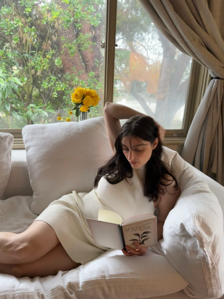 Celeb – Banks – Nude