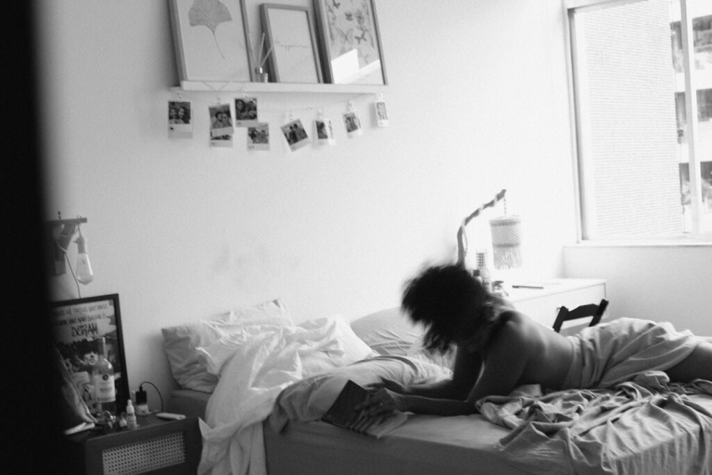 Brazil – Celeb – Barbara Reis – Nude