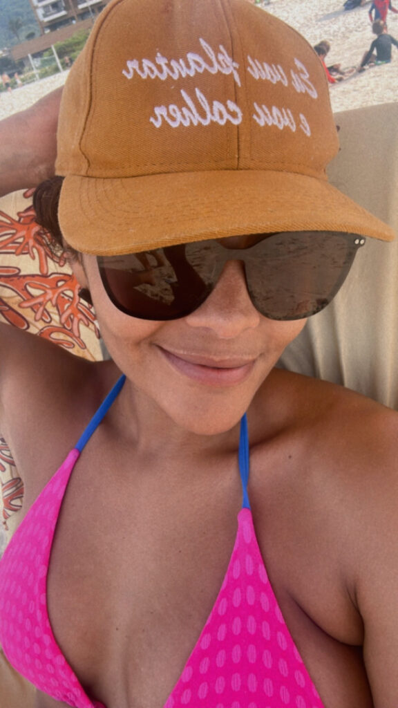 Brazil – Celeb – Barbara Reis – Nude