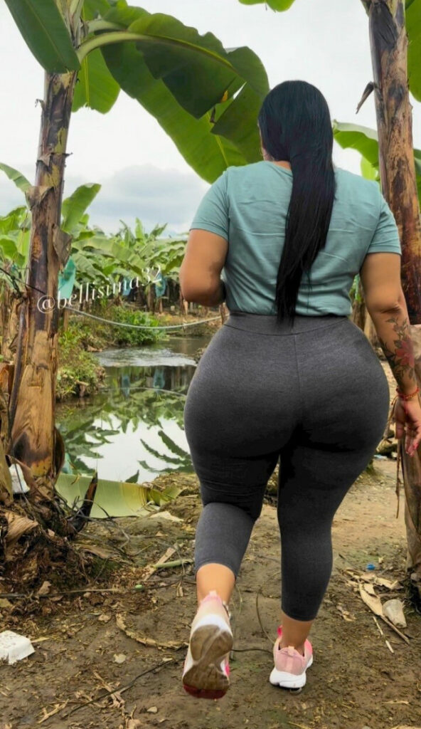 Instagram – T H I C C – MILF – Bellisima_32 – Nude Leaks