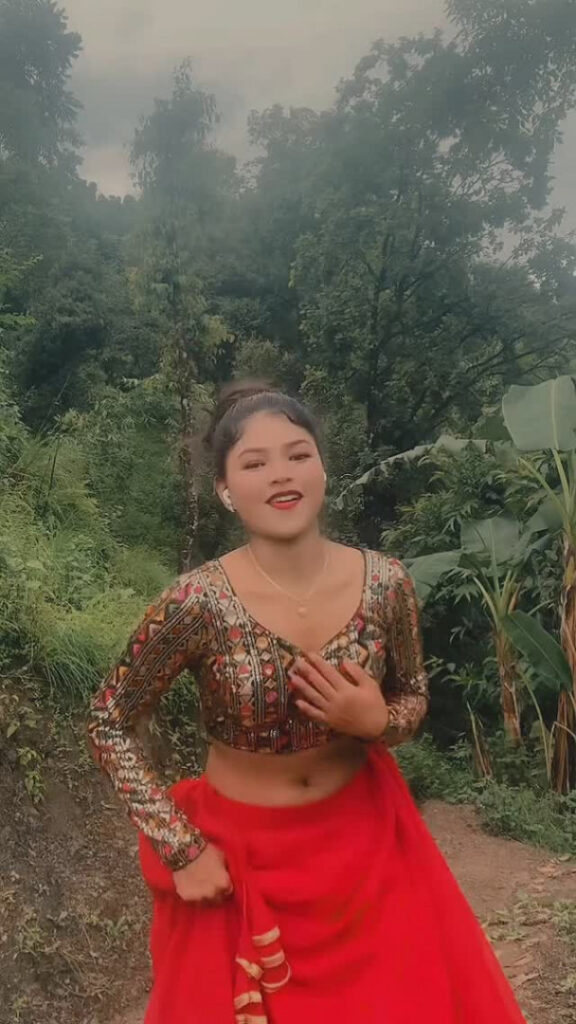 Instagram – Indian – Bihar stage/ cage show girls – Nude