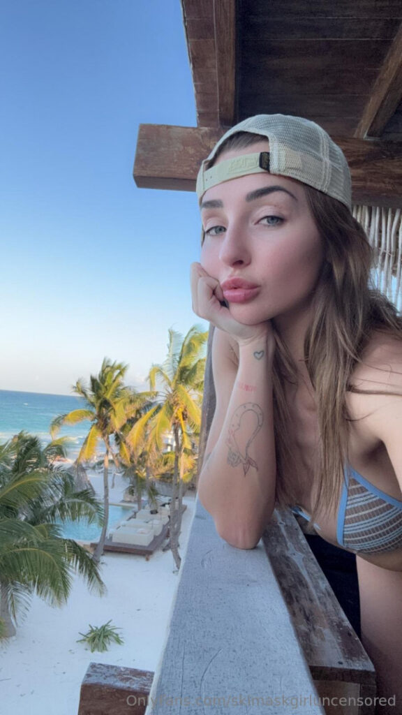 OnlyFans – Briana Armbruster aka theskilmuskgirl – Nude