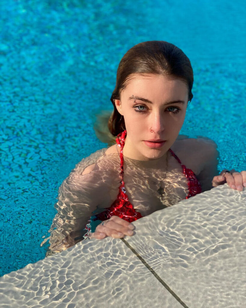 Instagram – Bridget Williams/BridgetKWilliams_ – Nude