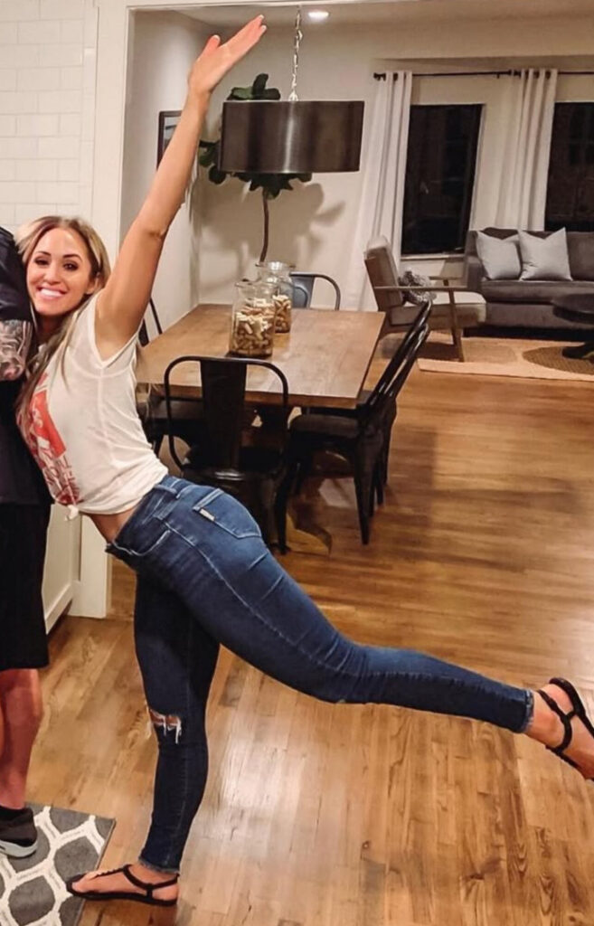 TikTok – Instagram – Brittney Touchton / brittneytouchton – Nude Leaks