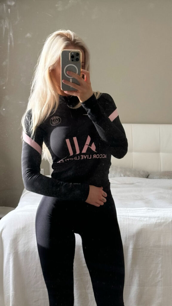 TikTok – Instagram – Brynhildurgunnlaugs – Nude