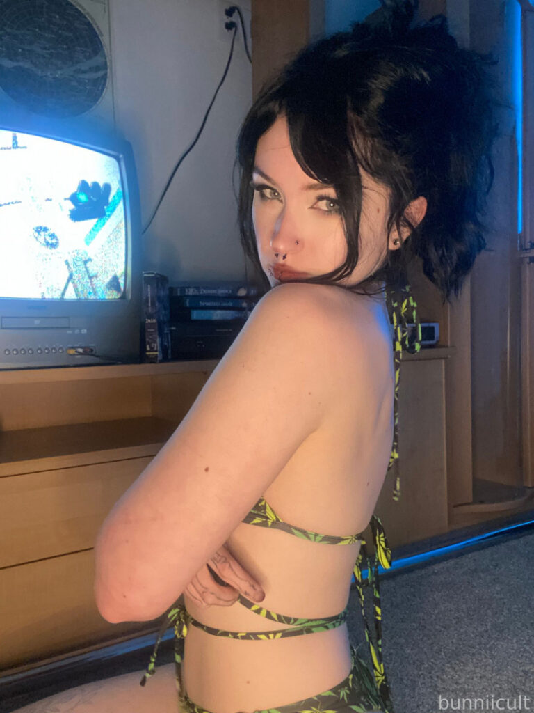 OnlyFans – bunniicult – Nude