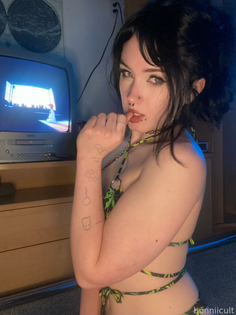 OnlyFans – bunniicult – Nude