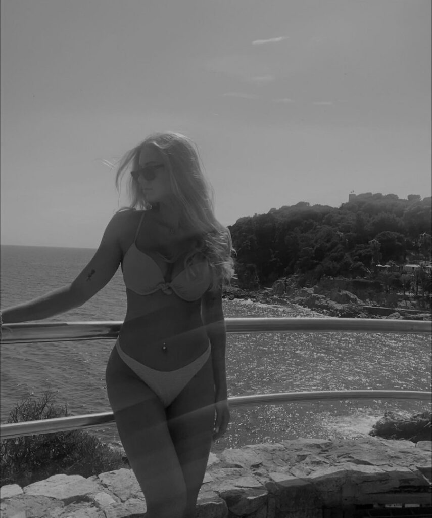 TikTok – Instagram – Caro Konrad – Nude Leaks