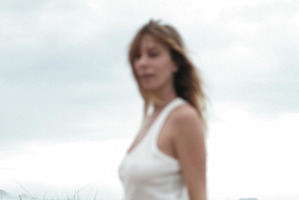 Brazil – Celeb – Caroline Abras – Nude