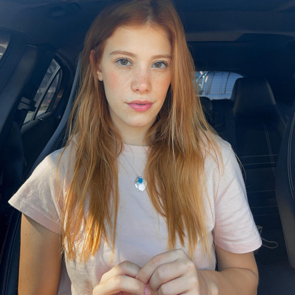 Brazil – Celeb – Caroline Dallarosa – Nude