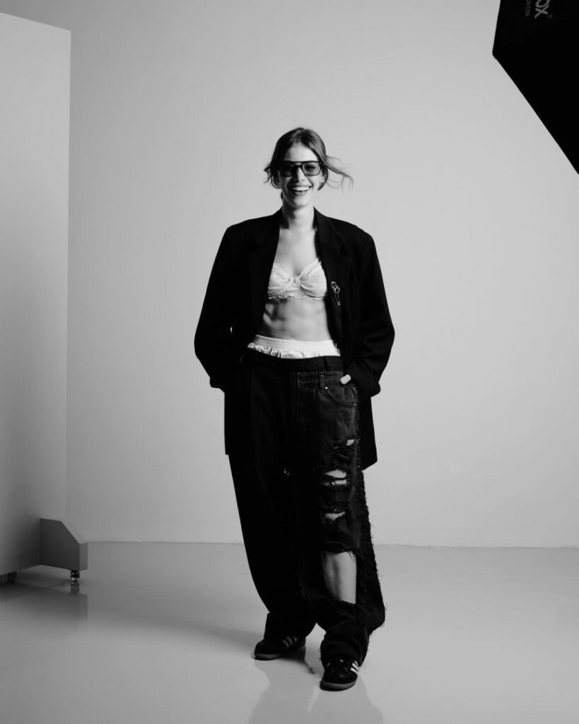 Brazil – Celeb – Caroline Dallarosa – Nude