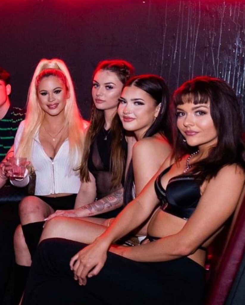 OnlyFans – Cam Girls – Cassies1 – Nude Leaks