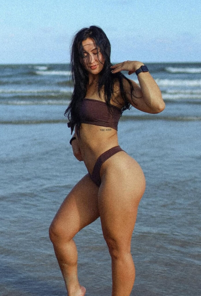 Youtube – Instagram – Chana Mai – Nude