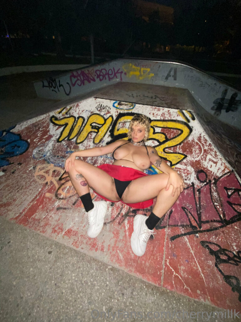 OnlyFans – Cherry Millk – Nude Leaks