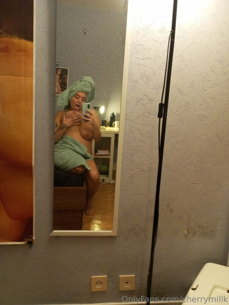 OnlyFans – Cherry Millk – Nude Leaks