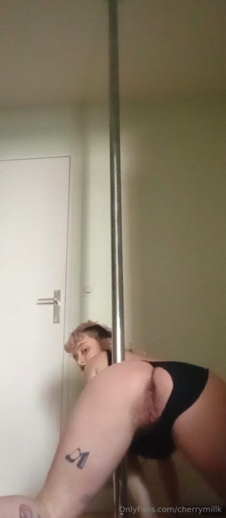 OnlyFans – Cherry Millk – Nude Leaks