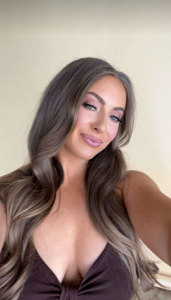 Instagram – Snapchat – T H I C C – Christina Desiderio / Christinadesid – Nude