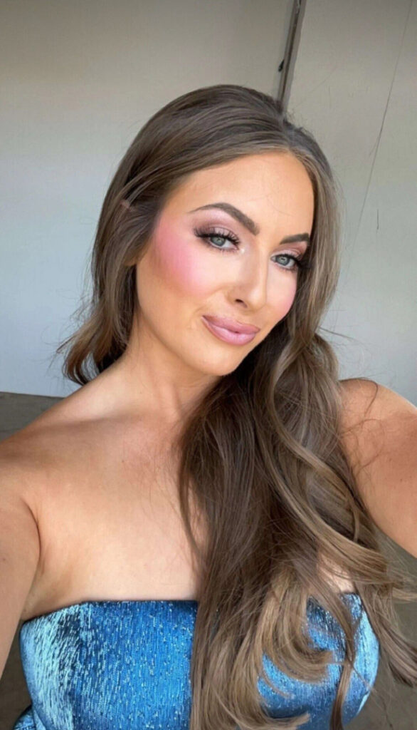 Instagram – Snapchat – T H I C C – Christina Desiderio / Christinadesid – Nude