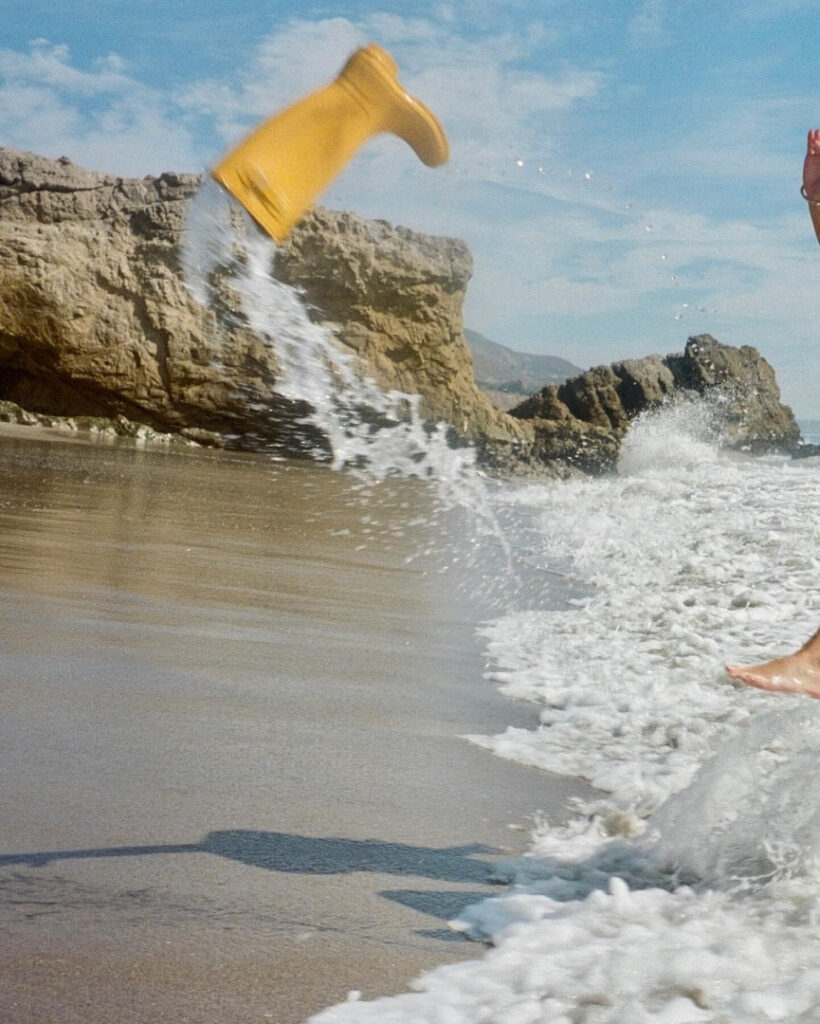 Celeb – Teen – Claire Rosinkranz – Nude