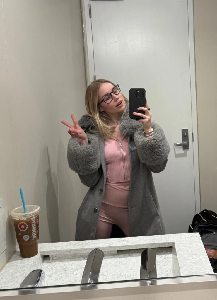 Twitch – Youtube – Instagram – Colette Cherry – Nude