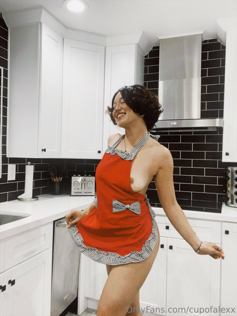 OnlyFans – TikTok – Instagram – Cupofalexx – Nude Leaks