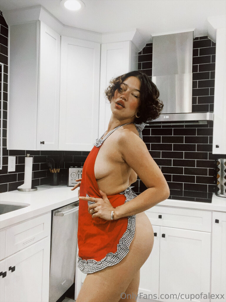 OnlyFans – TikTok – Instagram – Cupofalexx – Nude Leaks