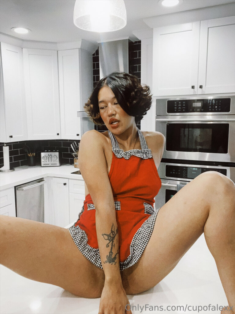 OnlyFans – TikTok – Instagram – Cupofalexx – Nude Leaks