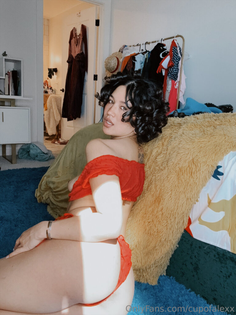 OnlyFans – TikTok – Instagram – Cupofalexx – Nude Leaks
