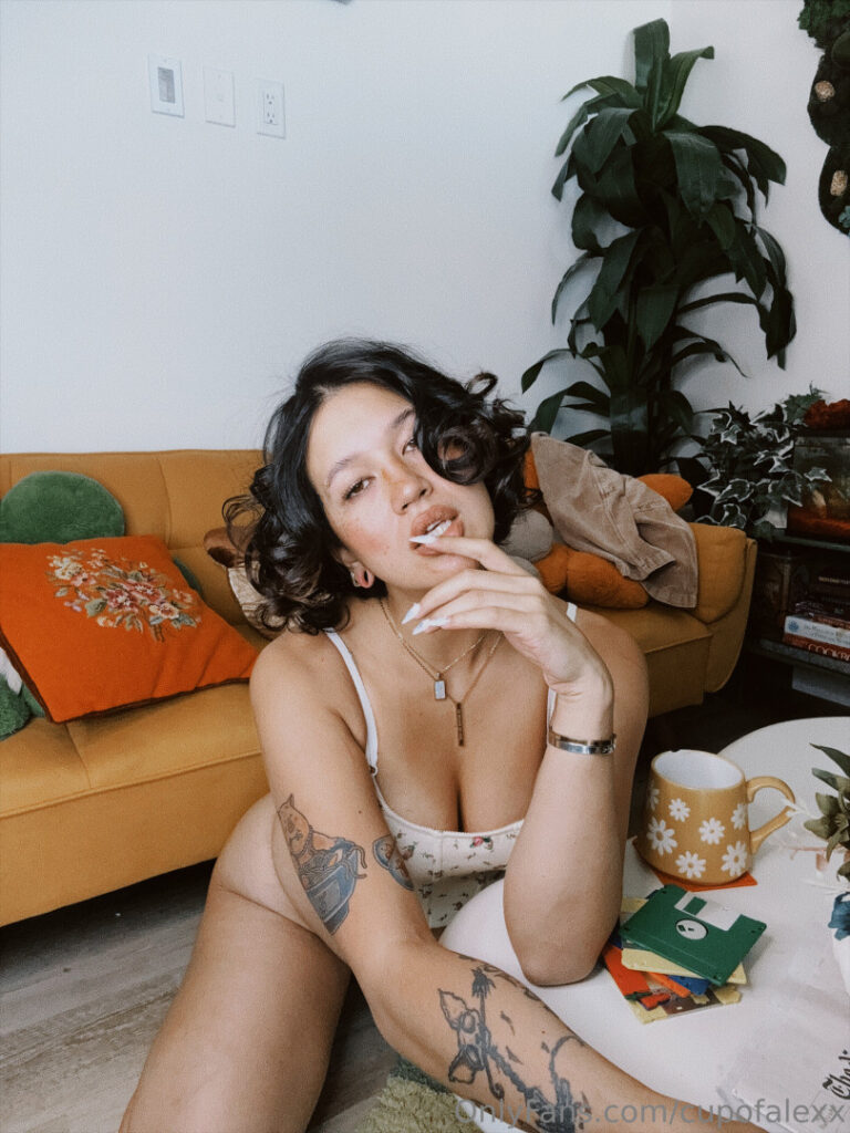 OnlyFans – TikTok – Instagram – Cupofalexx – Nude Leaks