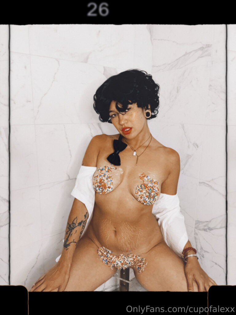 OnlyFans – TikTok – Instagram – Cupofalexx – Nude Leaks