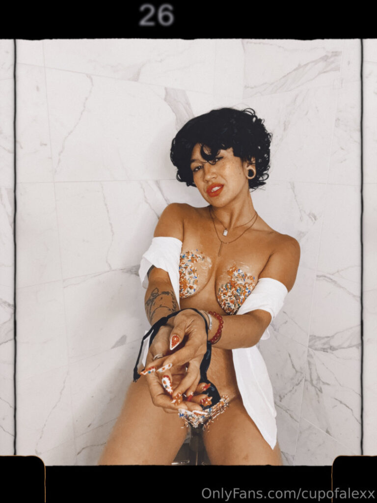 OnlyFans – TikTok – Instagram – Cupofalexx – Nude Leaks