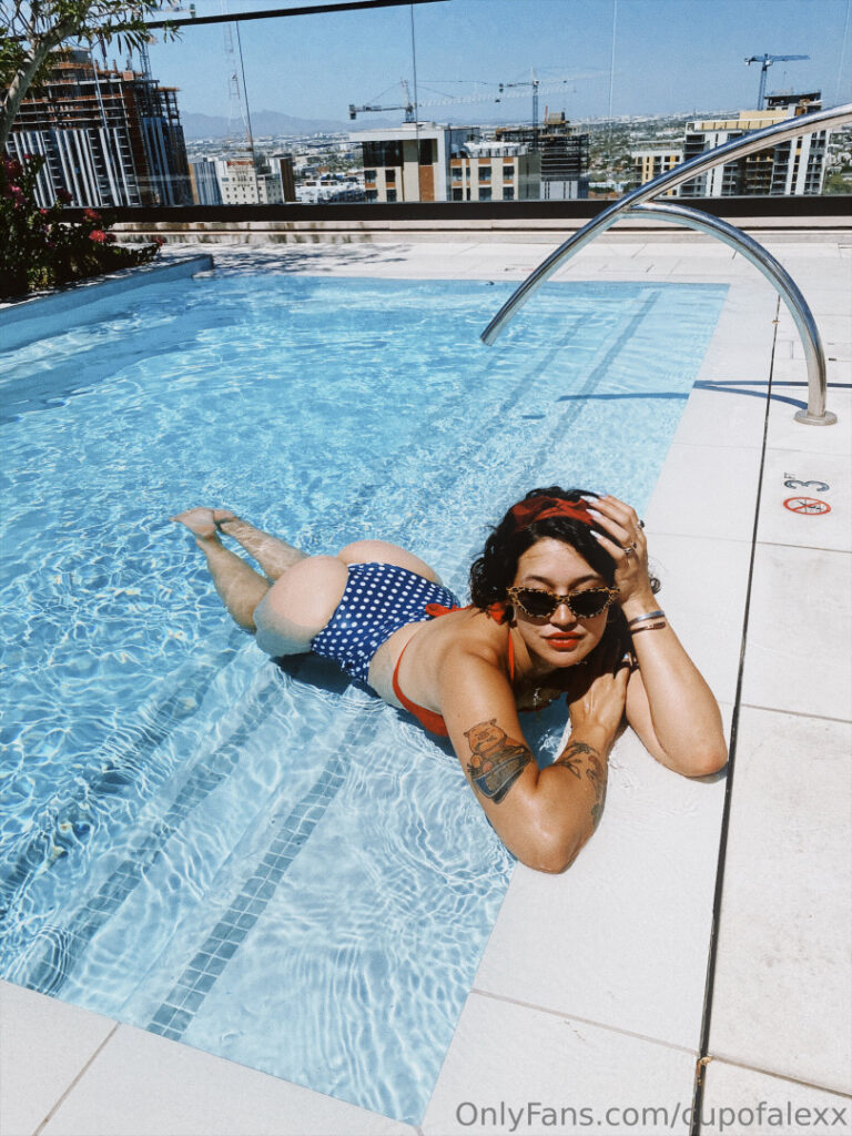 OnlyFans – TikTok – Instagram – Cupofalexx – Nude Leaks