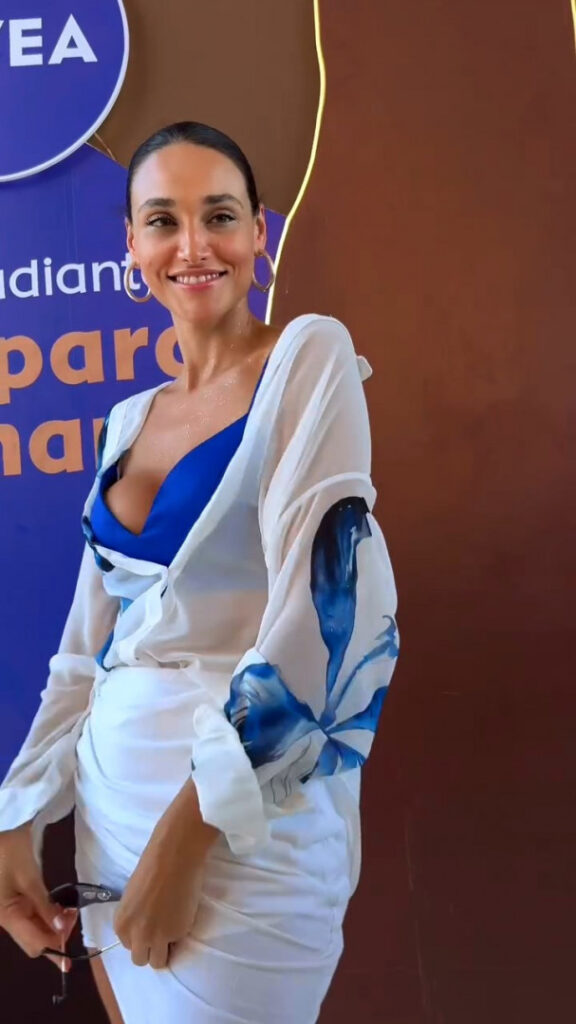 Brazil – Celeb – Débora Nascimento – Nude