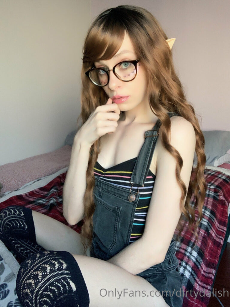 OnlyFans – DaintyDalish / DirtyDalish / Dalishtokes – Nude